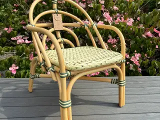 OYOY børnestol i bambus/polyrattan