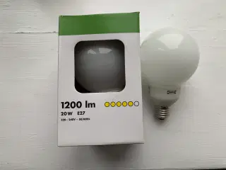 Mega store pærer fra IKEA