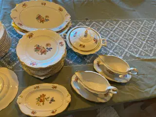 Marie Antoniette spisestel med guldkant