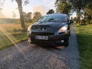 Peugeot 5008 1,6 HDI