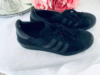 Adidas sko grå sort 