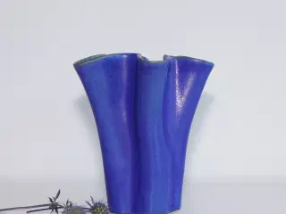 Skulpturel stentøjs vase af Per Liliengren