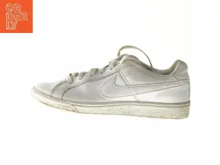 Nike sneakers i hvid fra Nike (str. 36,5 )