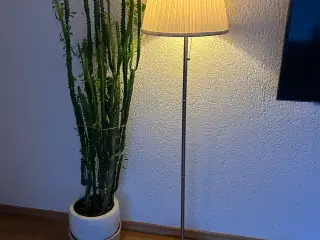 IKEA gulvlampe 