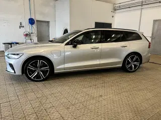 Volvo V60 T6 R-Design