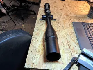 6x22 zoom x50 belyst kryds i rød / grøn / blå