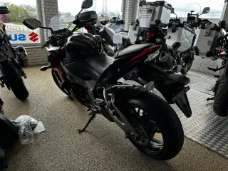 Suzuki GSX-S 1000 1000 F ABS Yoshimura Edition 145HK 6g