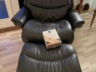 Stressless lænestol og skammel, kvalitets læder