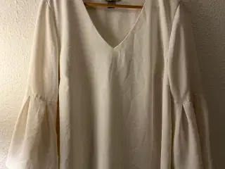 H&M bluse str.44 hvid 50kr