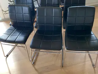 6 spisestuestole bortgives