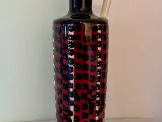 Strehla vase i slankt design