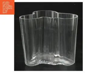 Gennemsigtig plastbeholder (str. H. 9,5 cm)