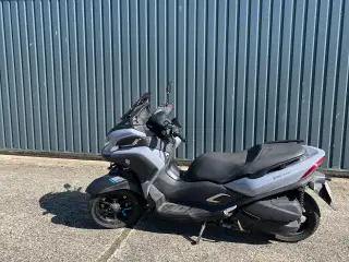 Yamaha Tricity 300