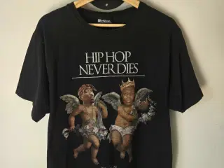 Hiphop Never Dies, T-shirt
