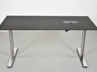 Dencon konferencebord med sort plade og krom stel