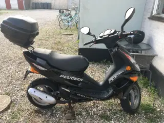 Peugeot speedfight scooter 45 