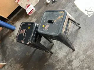 4 skamler i metal