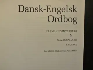 dansk-engelsk ordbog. 1998, Af hermann vinterberg 