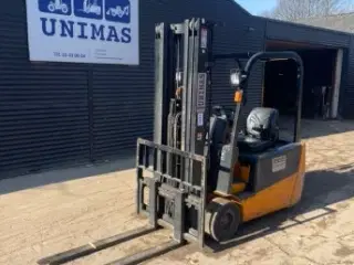 Eltruck med friløft