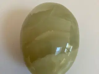 Æg i marmor