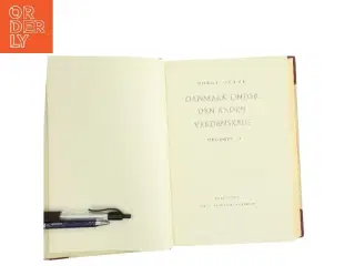 Danmark Under Den Anden Verdenskrig af Børge Outze (Bog)