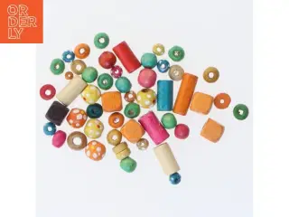 Træperler i forskellige farver (str. 12x4 cm)