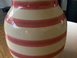 Kähler Omaggio vase – 20 cm (rosa/hvid)