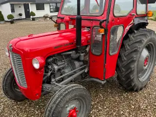 MF 35 traktor 