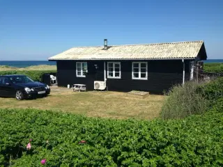 Lønstrup: Sommerhus til 6 personer i Nordjylland kun 50 m. til kysten med panoramaudsigt over Vester
