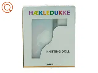 Hækledukke fra Tiger (str. 12 cm)
