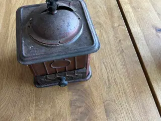 Antikviteter  kaffe kværn