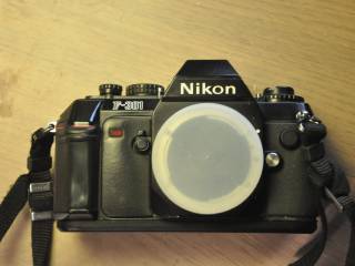nikon 301 kamerahus incl MF-19
