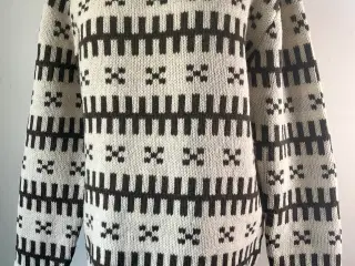 Mads Nørgaard, sweater, str L