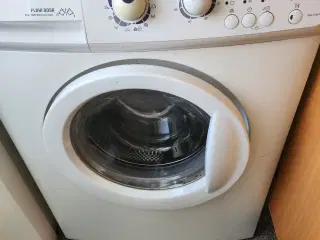 Velholdt Zanussi vaskemaskine 6.kg 
