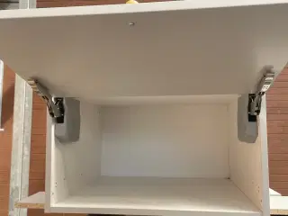 køkkenskab HTH model Art