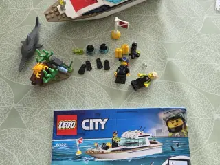 Lego city 60221