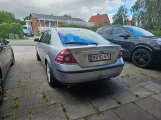 Ford Mondeo 2.0 145 hk, over et år til syn