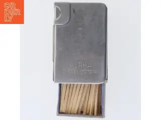 Metaltændstikæskeholder (str. 6 x 4 cm)