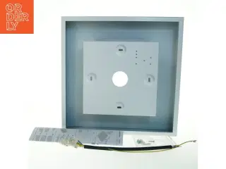 Loftlampe kasse med installationsdele fra Zumtobel (str. 40x40x8 cm)