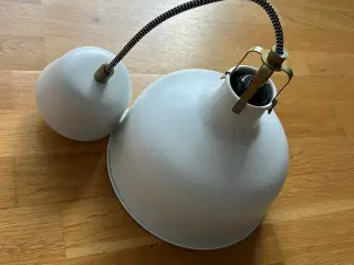 Næsten ny loftslampe Ikea