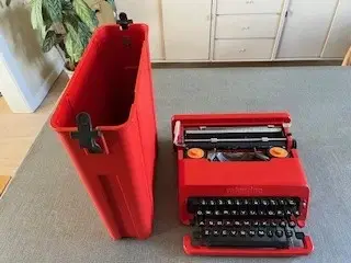 Rejseskrivemaskine - Olivetti Valentine