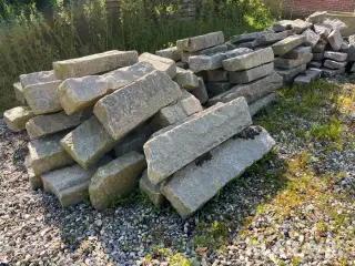 Kantsten granit ca 70 m