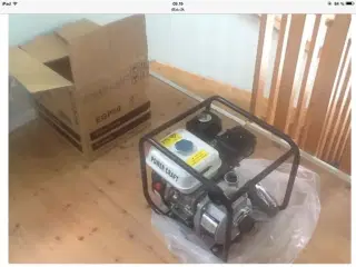 Vandpumpe - helt ny!