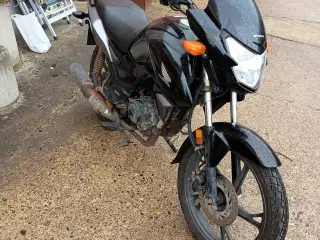 Honda cbf 125