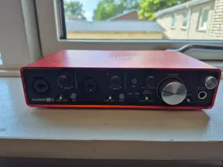 Røde NT2a studio set, focusrite scarlett 2i2 & beh