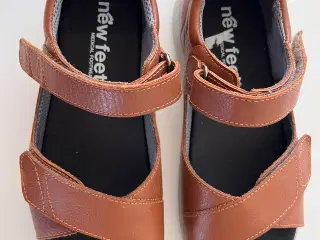 Damesandal - New Feet med fast bagkap