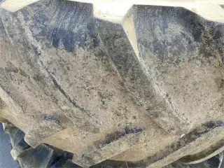 Michelin 650/65R38