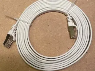 Flat Netværkskabel 3 meter.