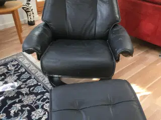 2 stk. læderstole med skamler