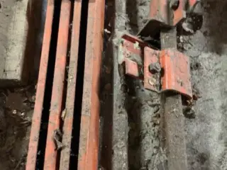 2 stk. 600 kg kranskinner med 3 løbekat